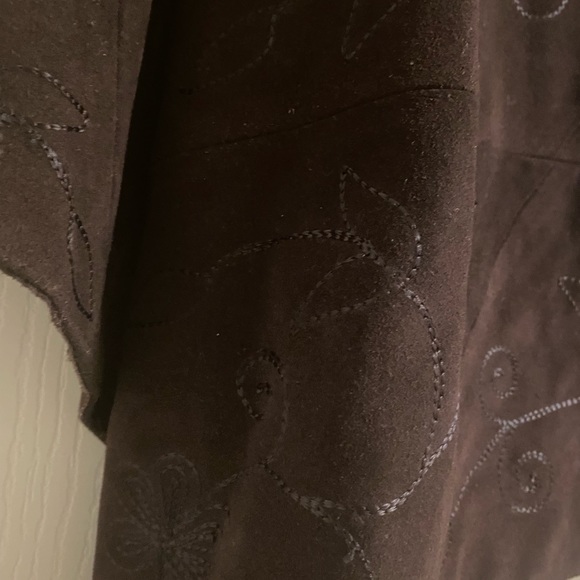 Chocolate 100% Suede Shawl with tag size L - Picture 3 of 3